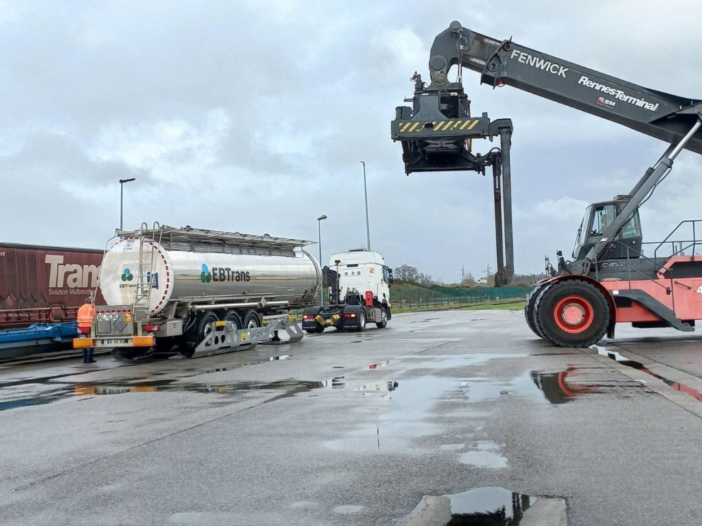 Looking Back: Success of the Launch of France’s First Rail Motorway Between Rennes and Lille